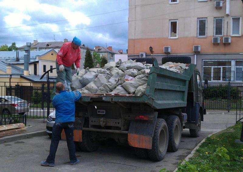 Вывоз мусора из новостройки в Холмске – ПроМусор, контейнеры, уборка и грузчики от 2157 руб