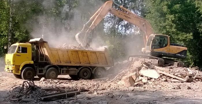 Вывоз бетонного боя и ЖБИ отходов в Холмске от ПроМусор, цена от 2773 руб., утилизация и переработка