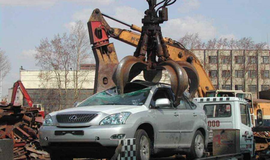 Вывоз старых автомобилей на утилизацию в Холмске в октябре