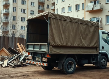 Вывоз мусора с чердака в Холмске от ПроМусор: очистка и уборка, цена от 2516 руб., срочно