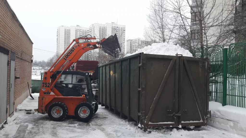 Вывоз снега контейнерами в Холмске — цена от 3287 руб., заказать контейнер для снега в ПроМусор